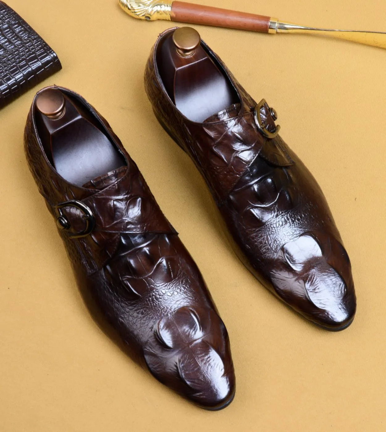 2023 estate mens formale scarpe in vera pelle fatti a mano oxford per uomo classico abito in coccodrillo fibbia mocassini da spo