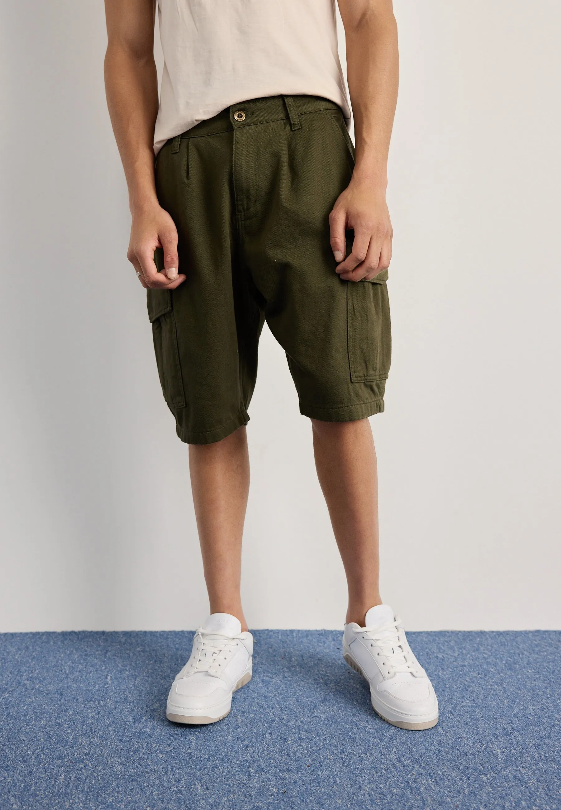 AIRCRAFT - Shorts