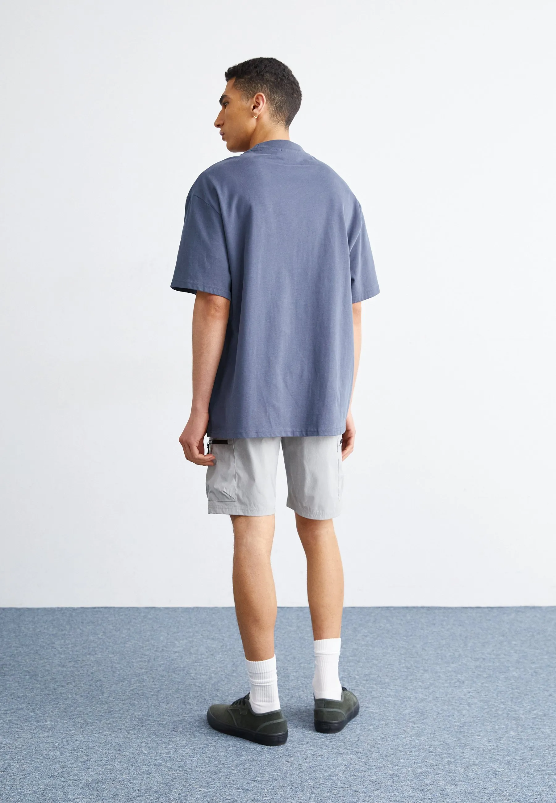 BULLSEYE - Shorts
