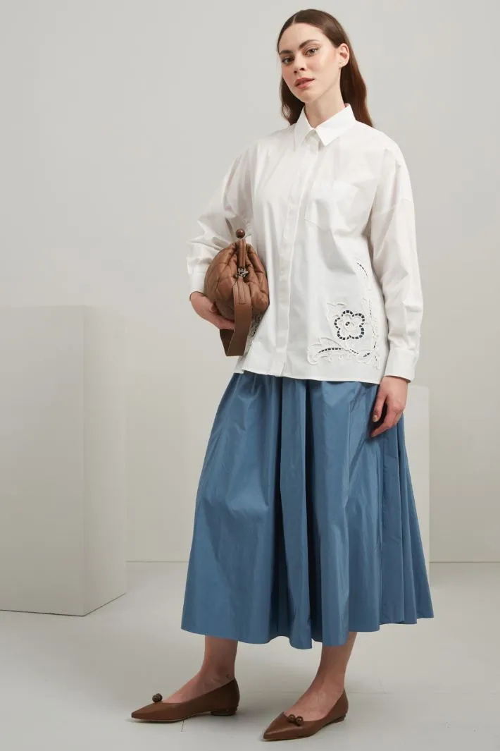 Camicia con ricamo