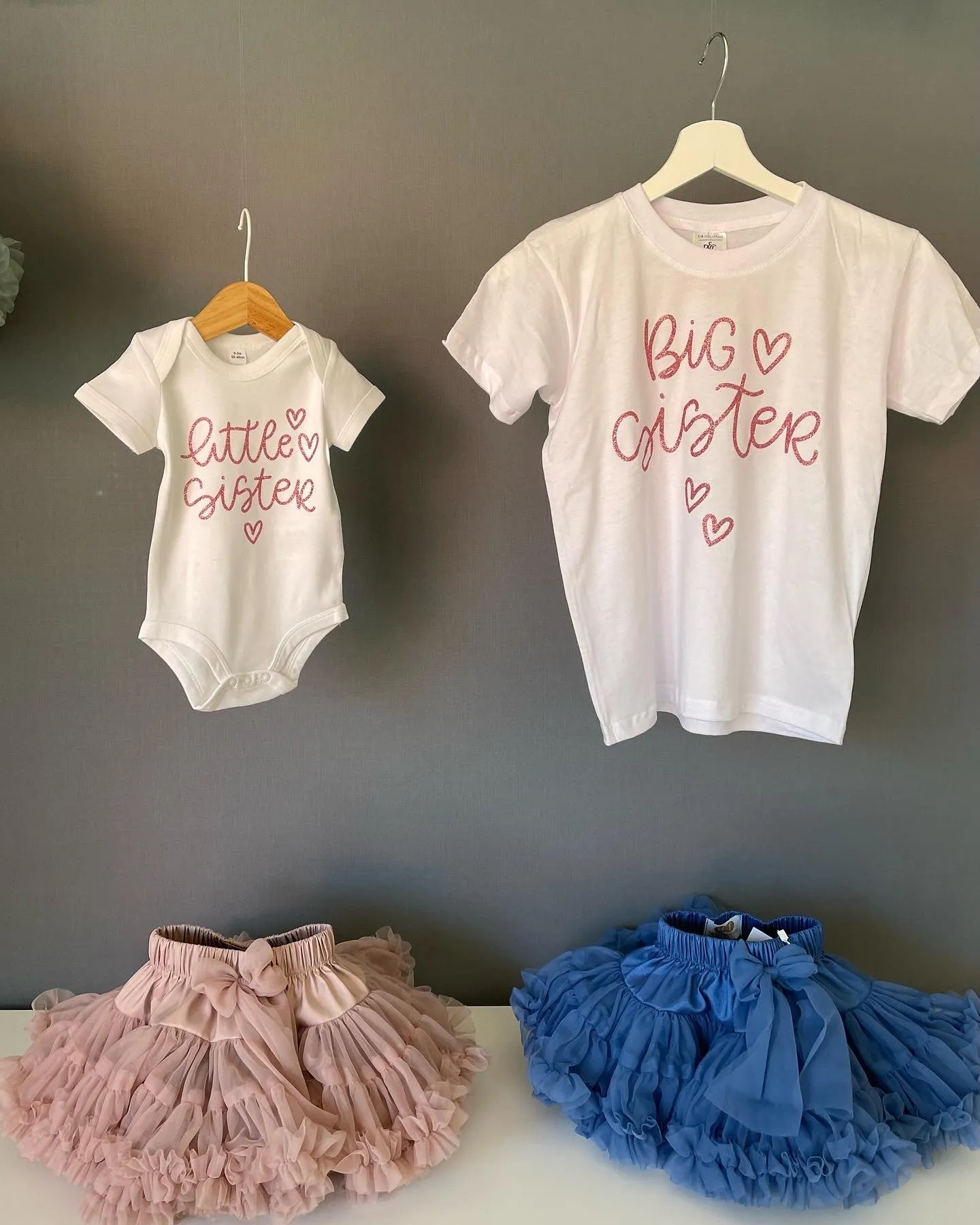 Coppia tshirt e body Big Sister Little Sister cuoricini