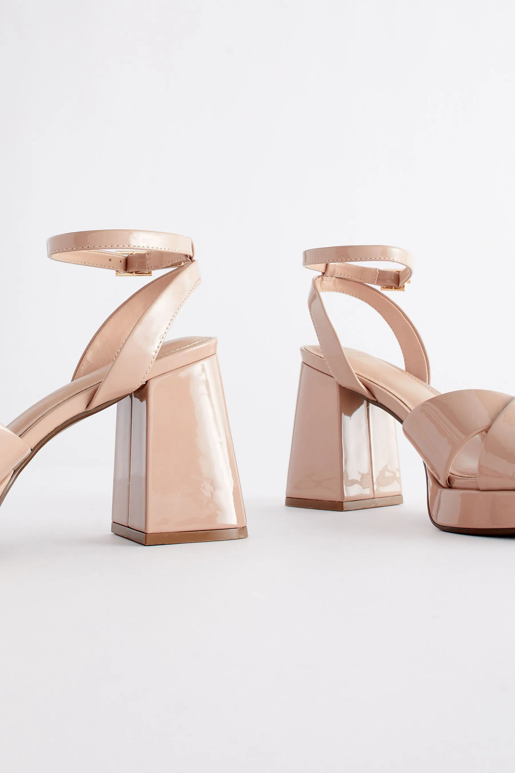 Forever Comfort® - Sandali a zampa con plateau