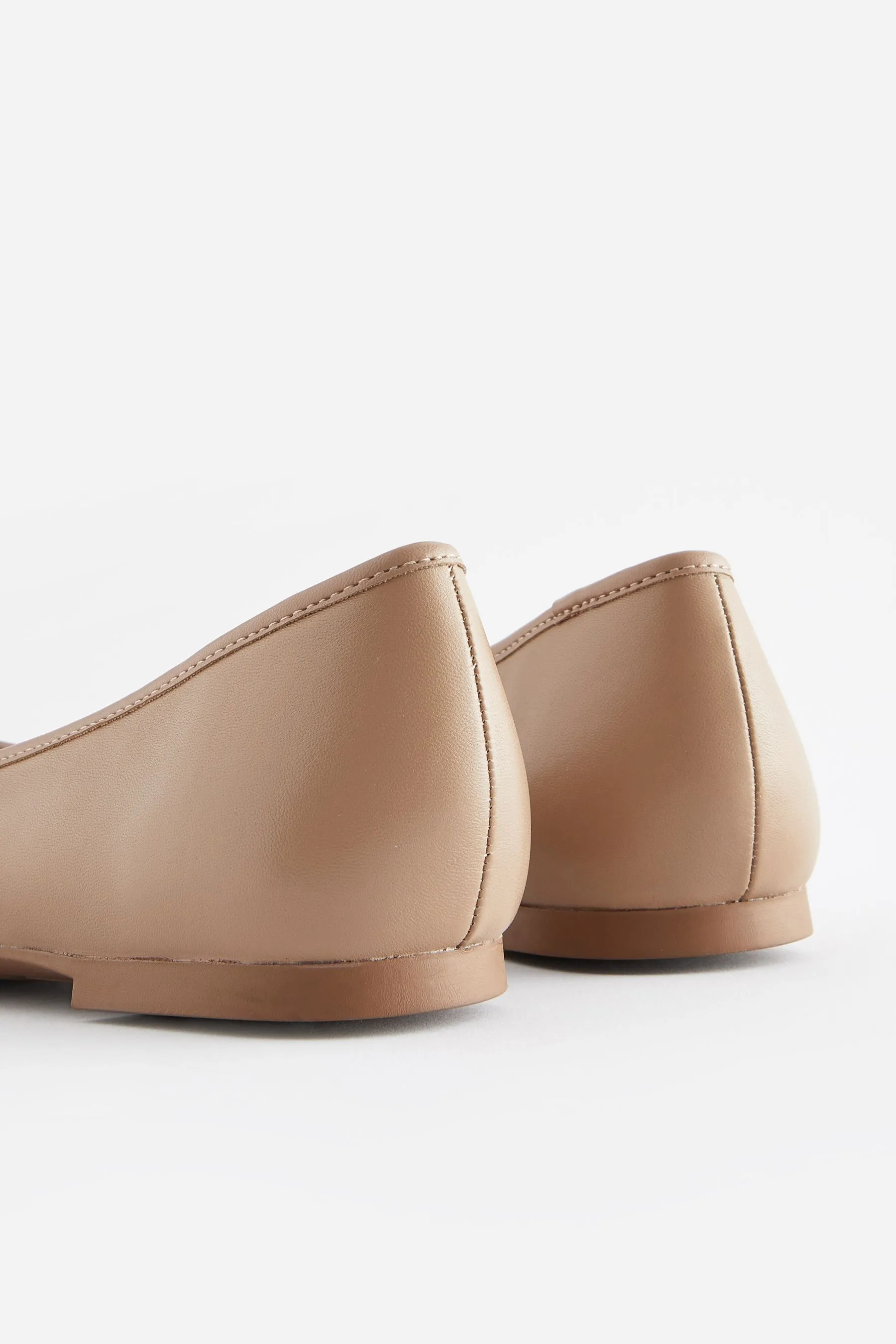 Forever Comfort® Scarpe da ballerina in pelle a punta tonda    