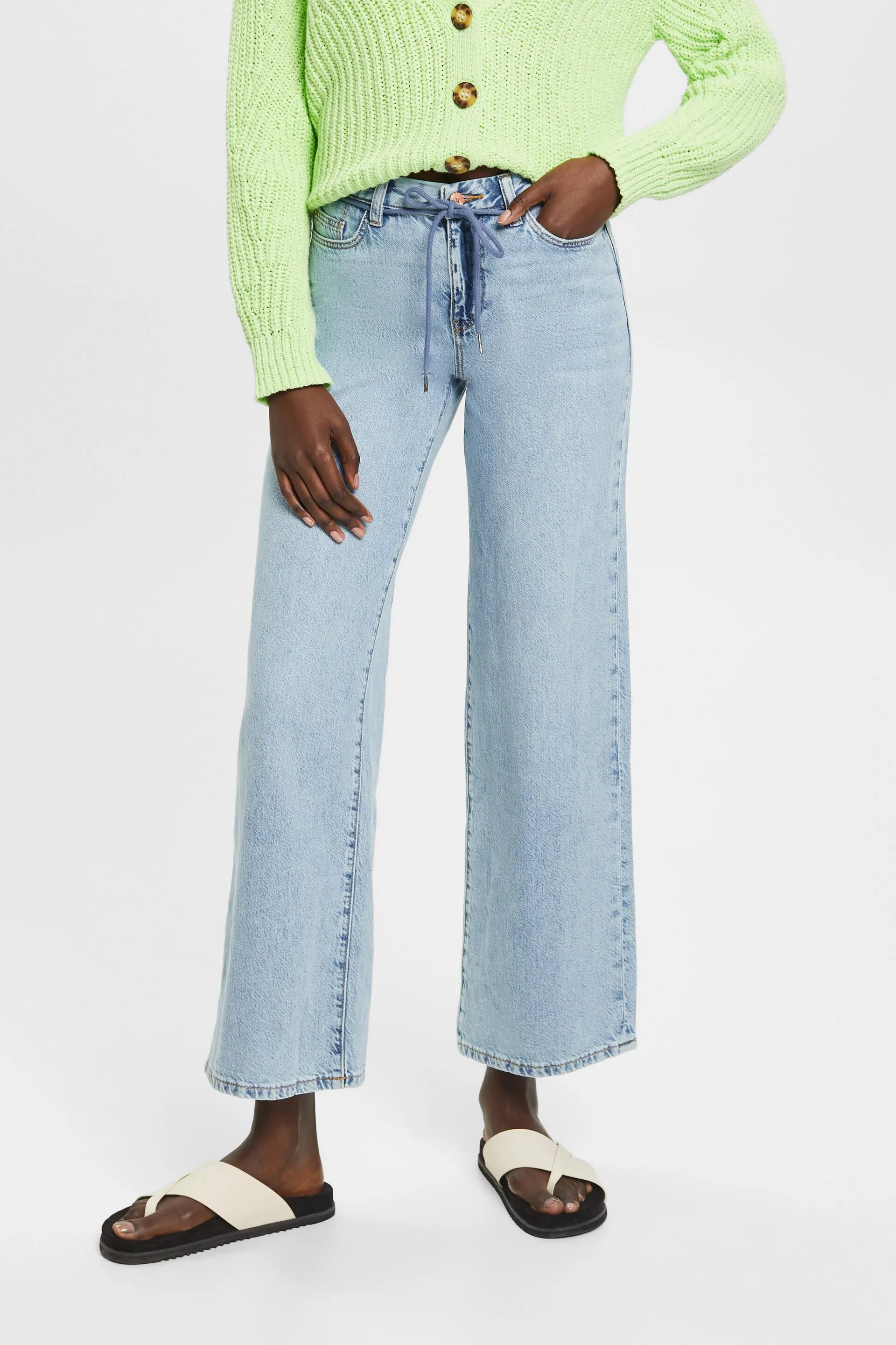 Jeans a gamba larga e vita alta con cintura stile laccio di scarpe