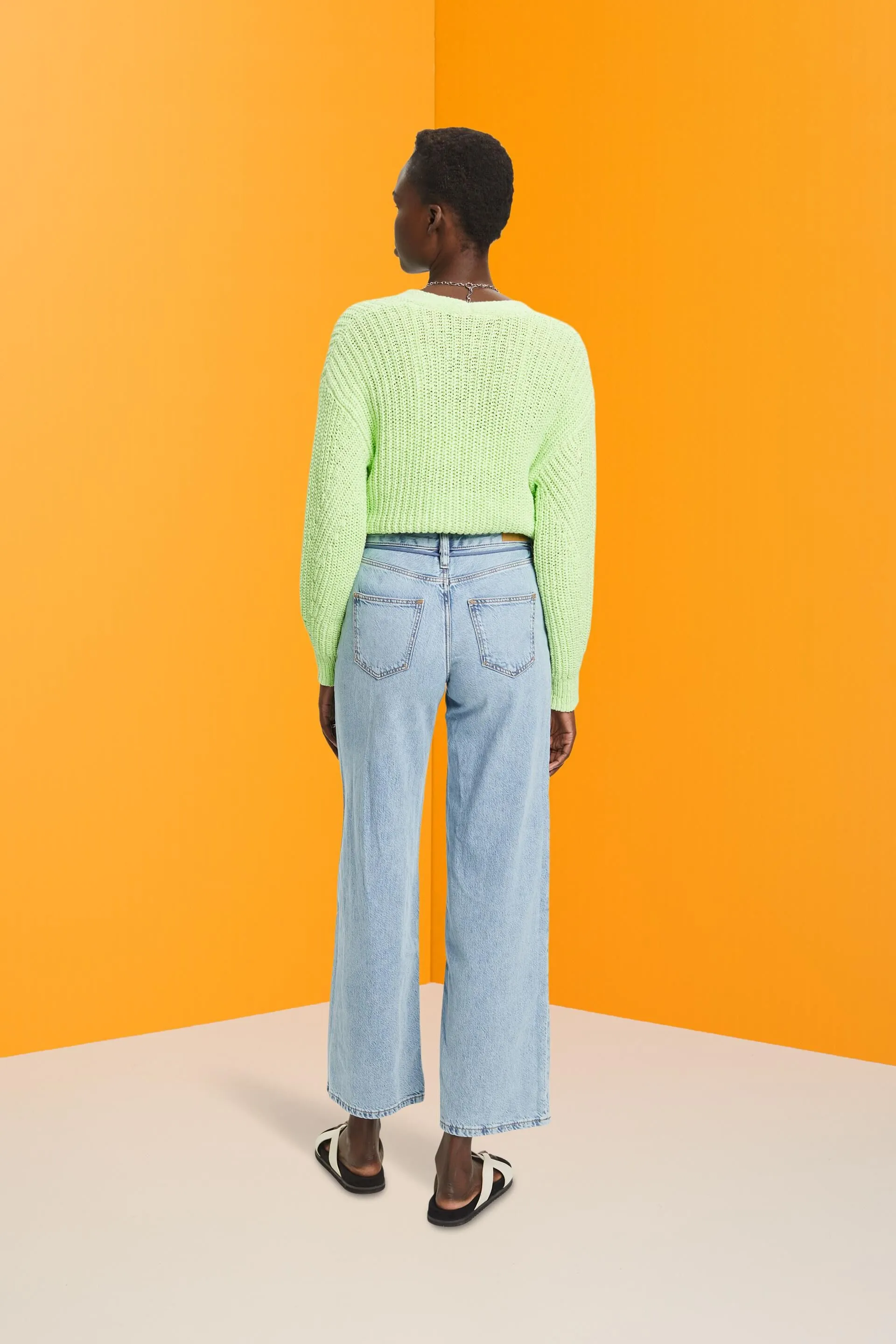 Jeans a gamba larga e vita alta con cintura stile laccio di scarpe