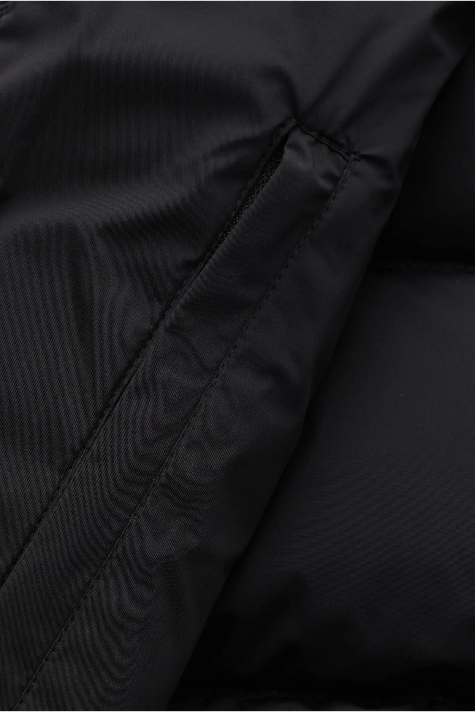 MACKAGE FISHER AGILE-360 STRETCH LIGHT DOWN VEST