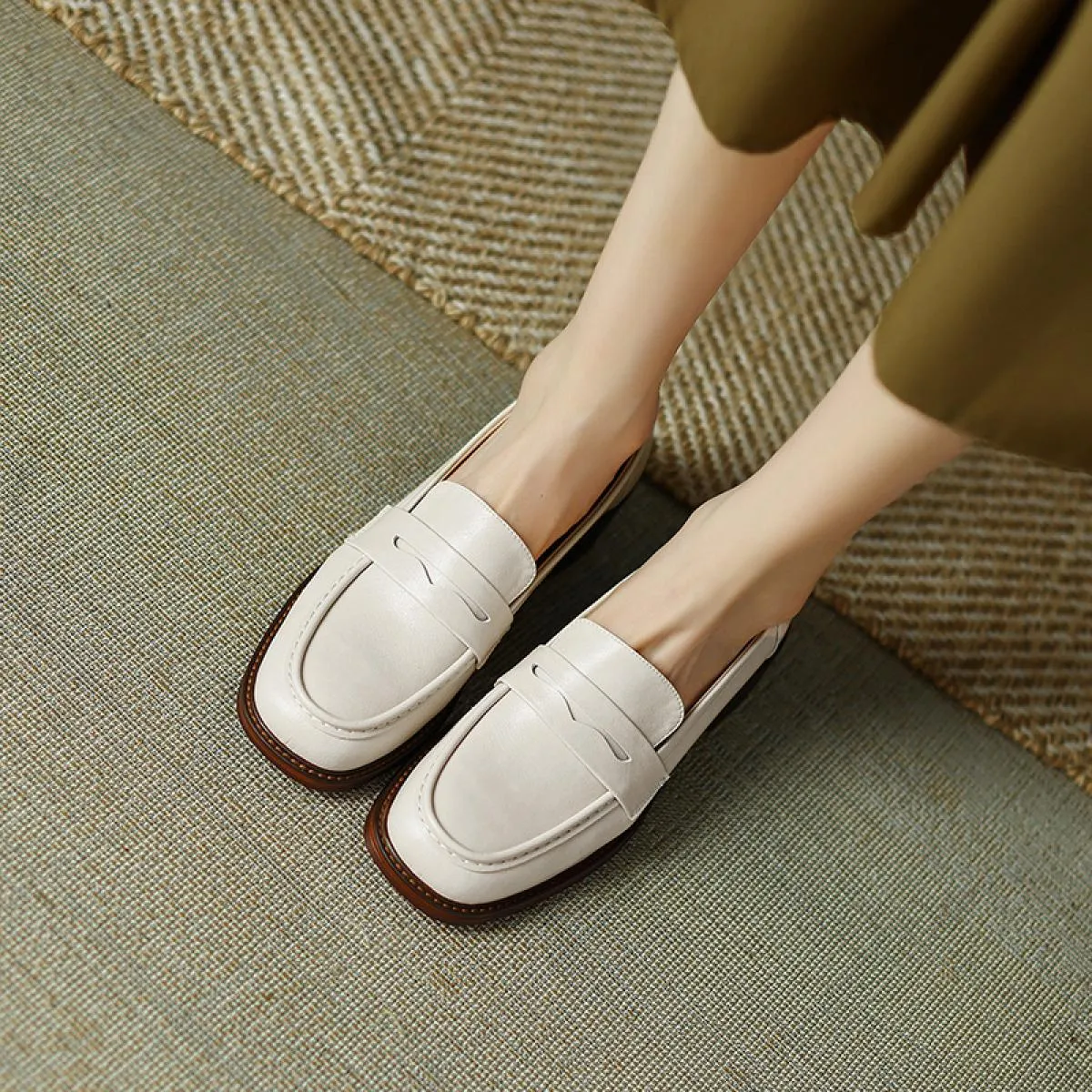 Mocassini da donna in pelle nera con plateau slip on scarpe da donna 2023 nuova primavera autunno scarpe casual da donna classic