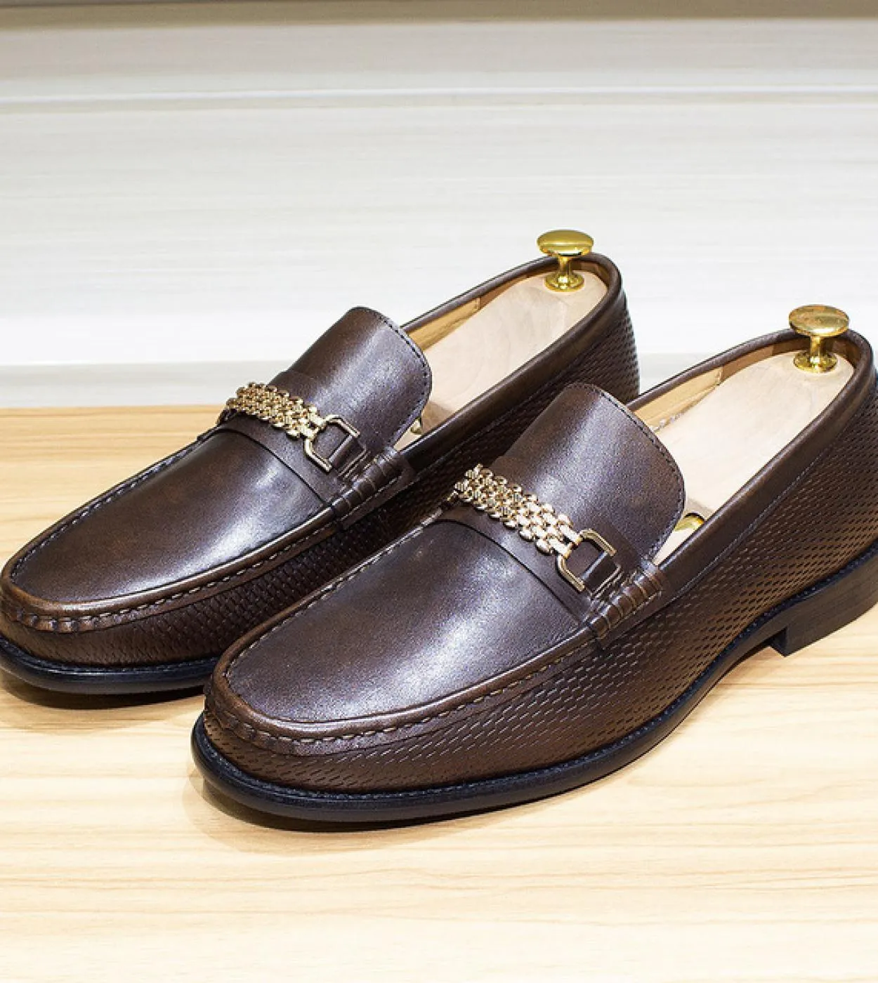 Mocassini da uomo in vera pelle catena classica in metallo slip on scarpe eleganti da lavoro casual comode calzature da sposa pe