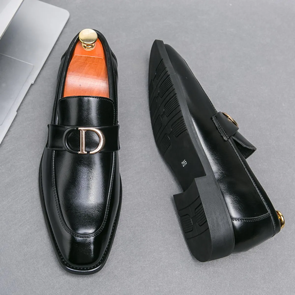 Mocassini da uomo neri in pelle PU con punta quadrata Slipon Business Scarpe formali da uomo Scarpe eleganti fatte a mano Taglia