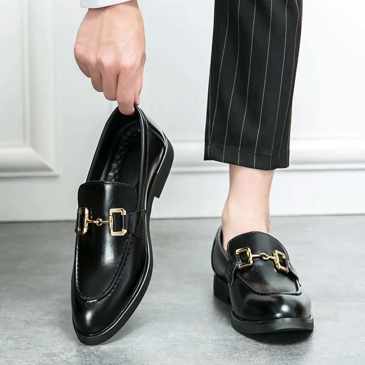 Mocassini neri da uomo marroni con punta tonda slip on primavera/autunno scarpe da uomo formali da lavoro taglia 38 46 spedizion