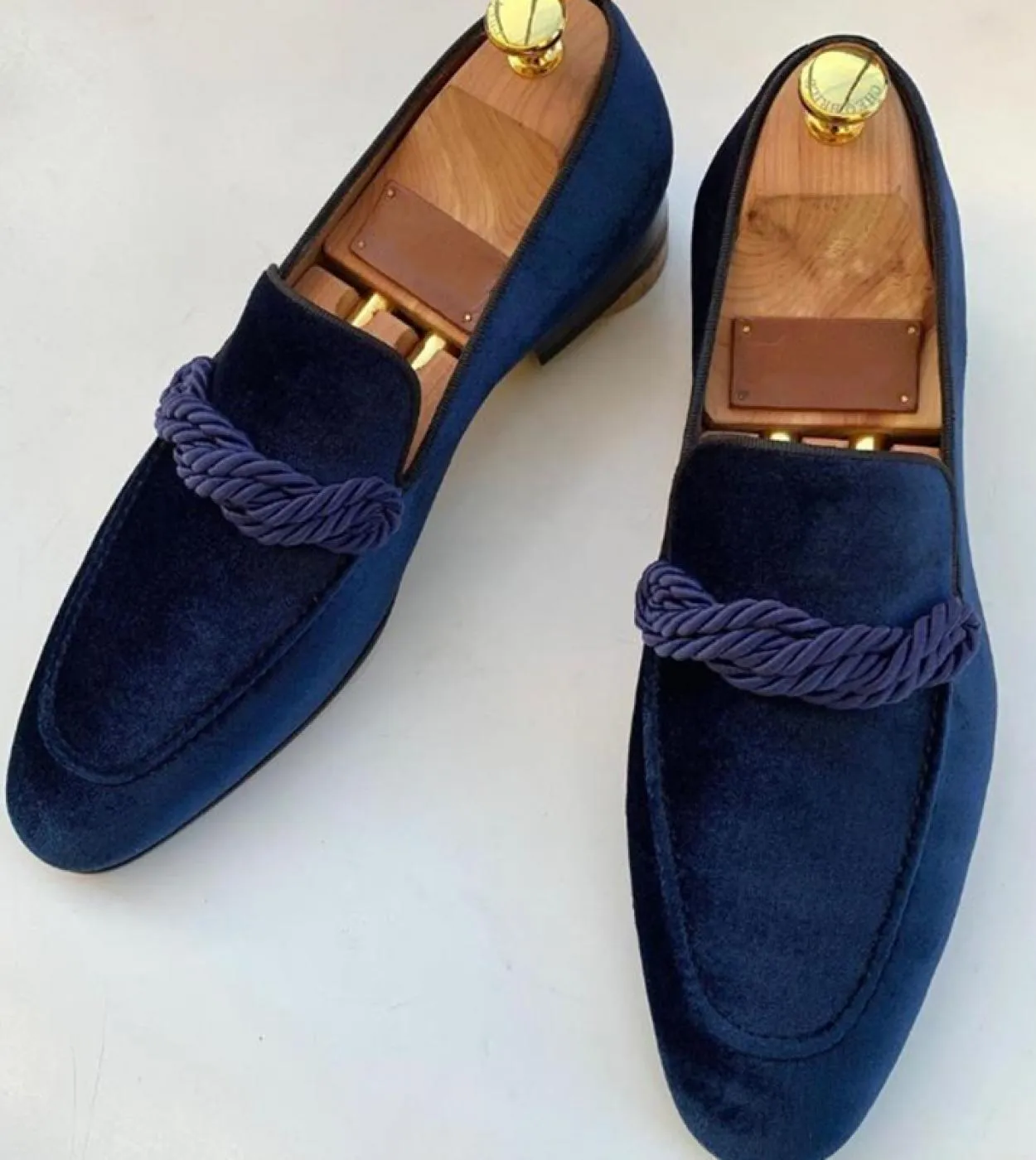 New In Blue Green Mocassini per uomo Flock Square Toe Slipon Party Scarpe da sposa per uomo con spedizione gratuita Sapatos Para