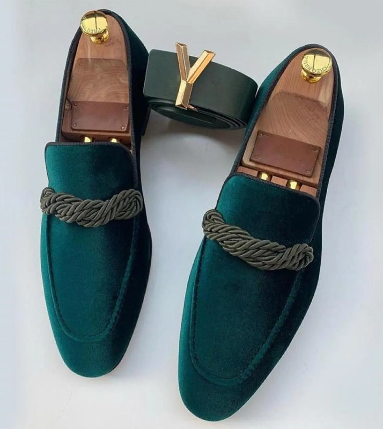 New In Blue Green Mocassini per uomo Flock Square Toe Slipon Party Scarpe da sposa per uomo con spedizione gratuita Sapatos Para