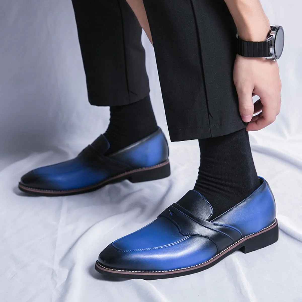 Nuovi mocassini da uomo Business punta quadrata slip on scarpe eleganti da uomo scarpe fatte a mano da uomo con spedizione gratu