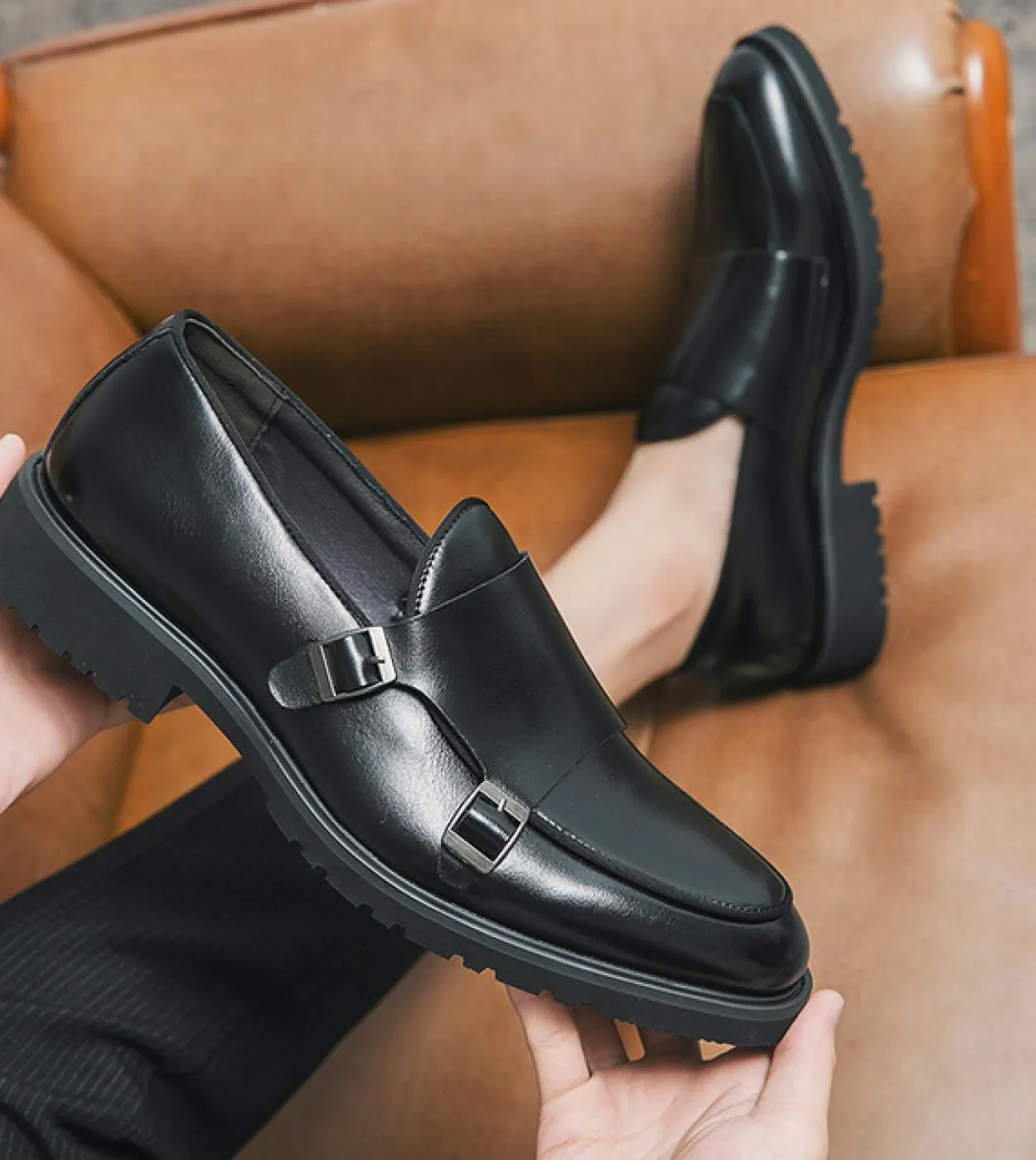 Nuovi mocassini da uomo con doppia fibbia Monk Shoes Black Men Dress Shoes Round Toe Slipon Spedizione gratuita Scarpe da uomo A