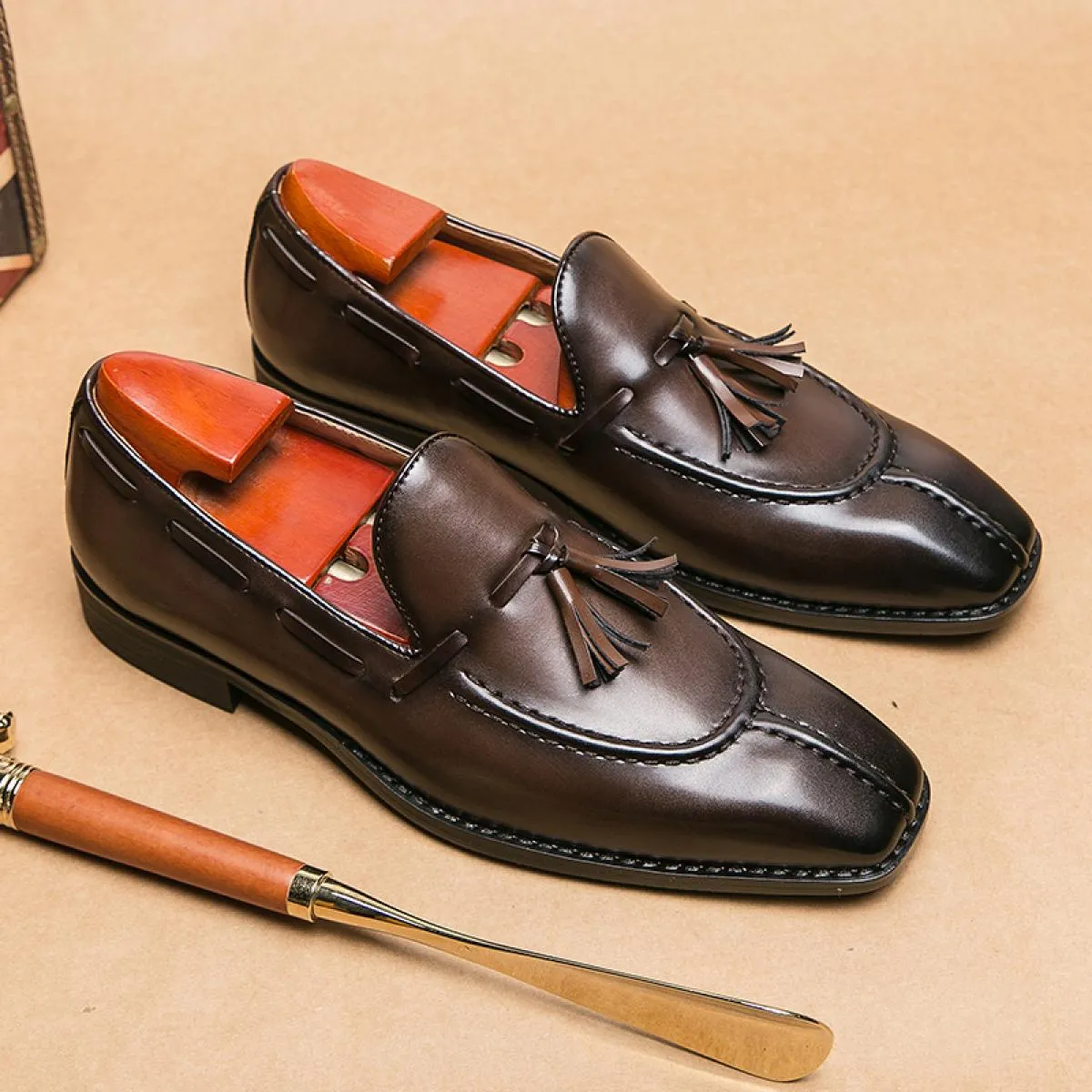 Nuovi mocassini marroni per uomo nappe punta quadrata slip on scarpe formali da uomo affari fatti a mano taglia 38 46 spedizione