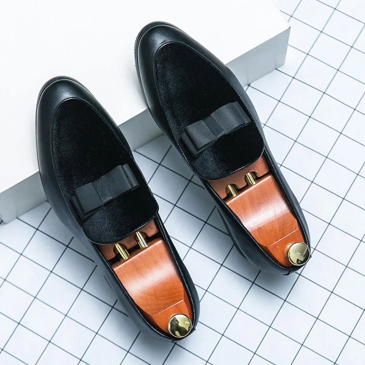 Nuovi mocassini neri scarpe da uomo tacco basso punta tonda slip on rosso business uomo scarpe formali taglia 38 48 spedizione g
