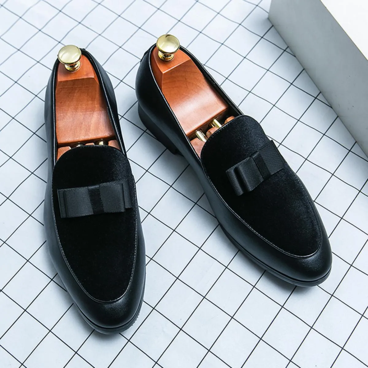 Nuovi mocassini neri scarpe da uomo tacco basso punta tonda slip on rosso business uomo scarpe formali taglia 38 48 spedizione g
