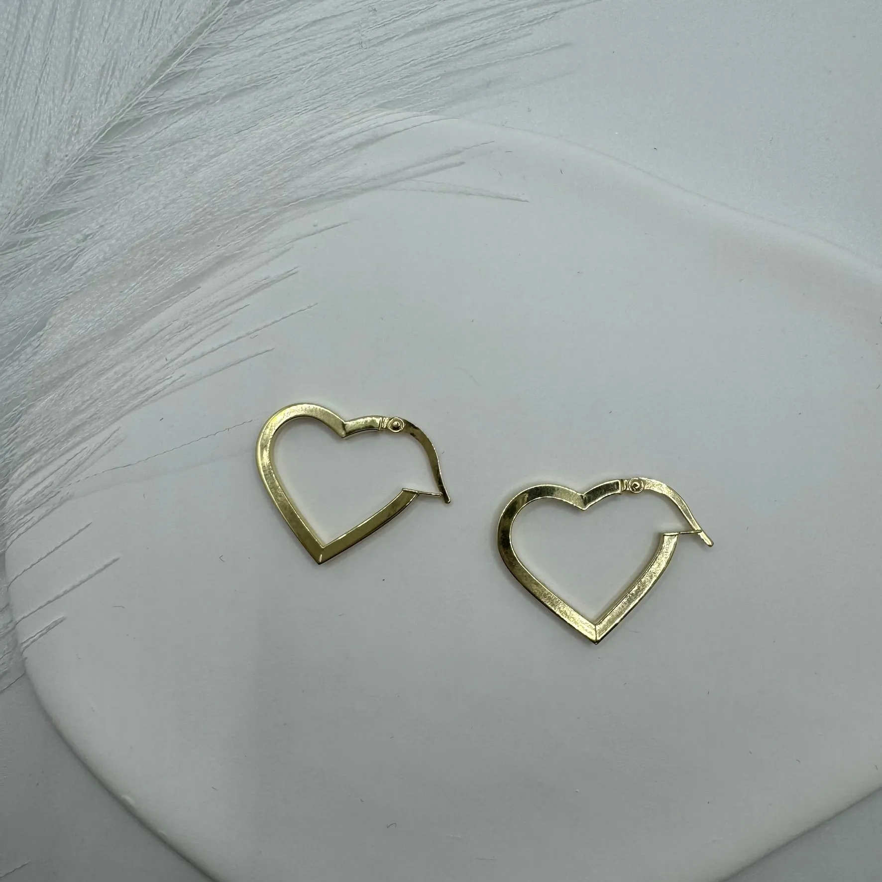 Orecchini cerchio cuore oro