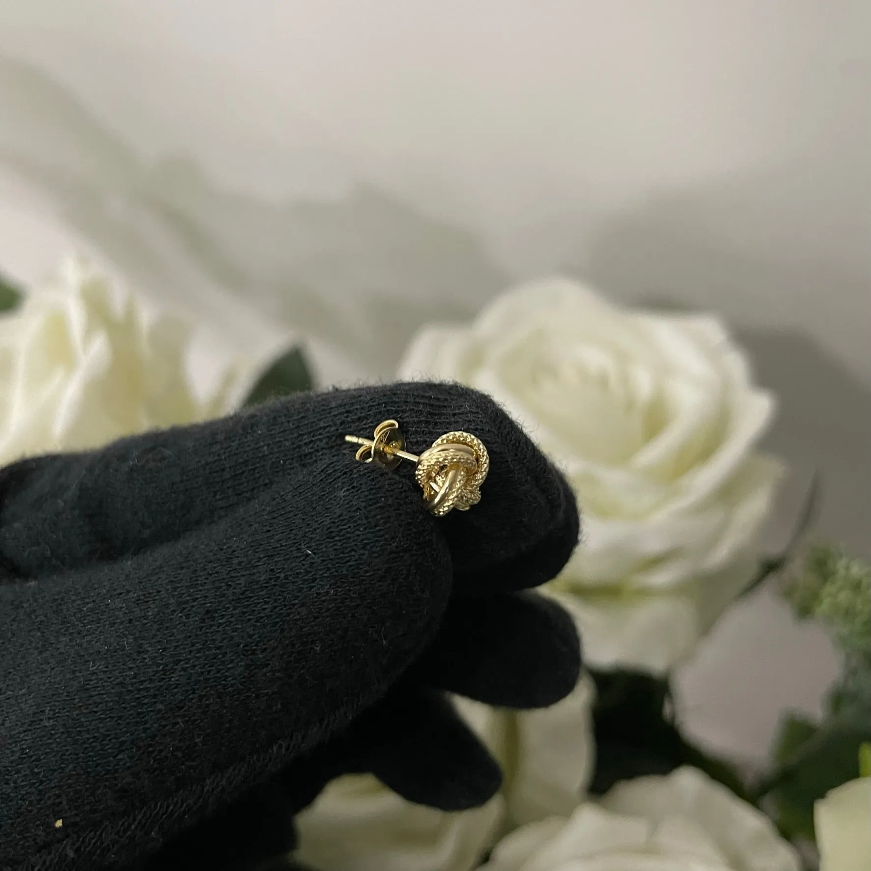 Orecchini nodo oro