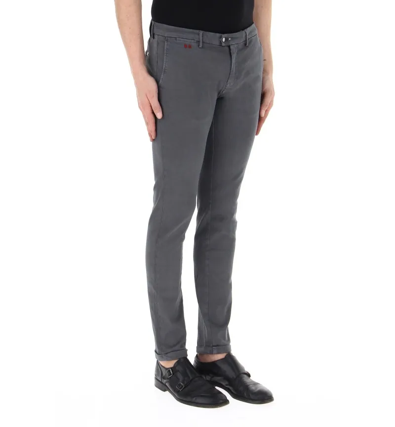 Pantalone chino