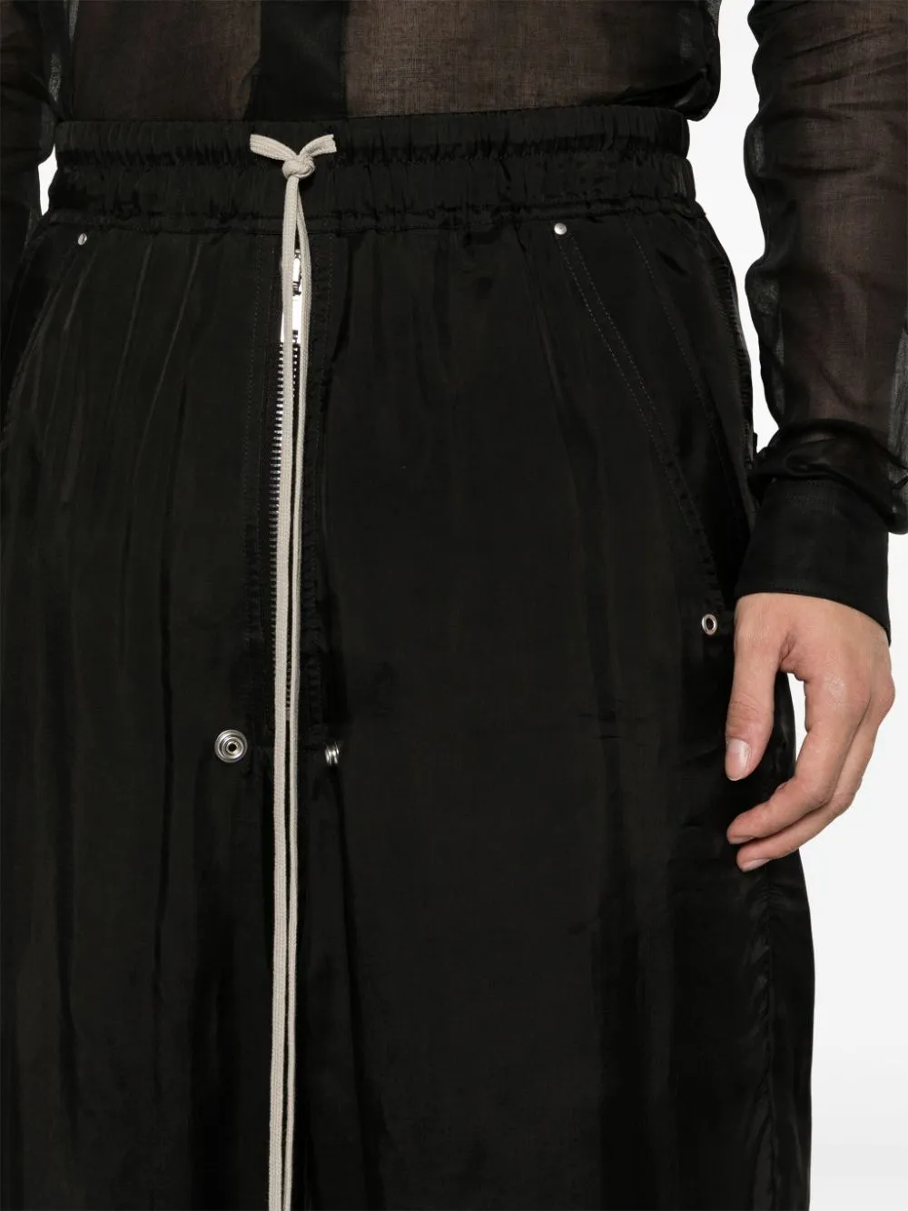 Pantaloni a gamba ampia Bela in nero - uomo