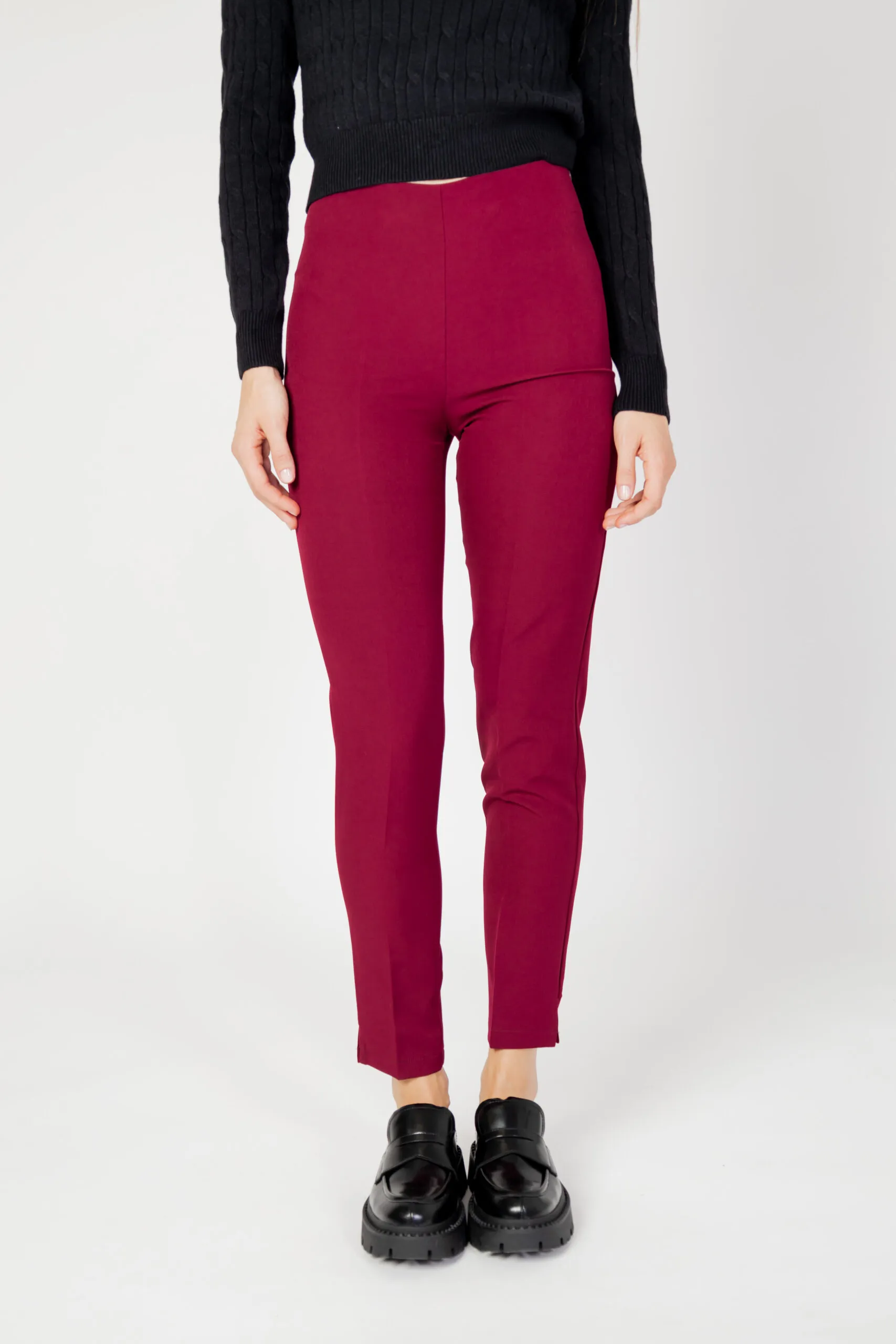 Pantaloni a sigaretta Hanny Deep – Bordeaux