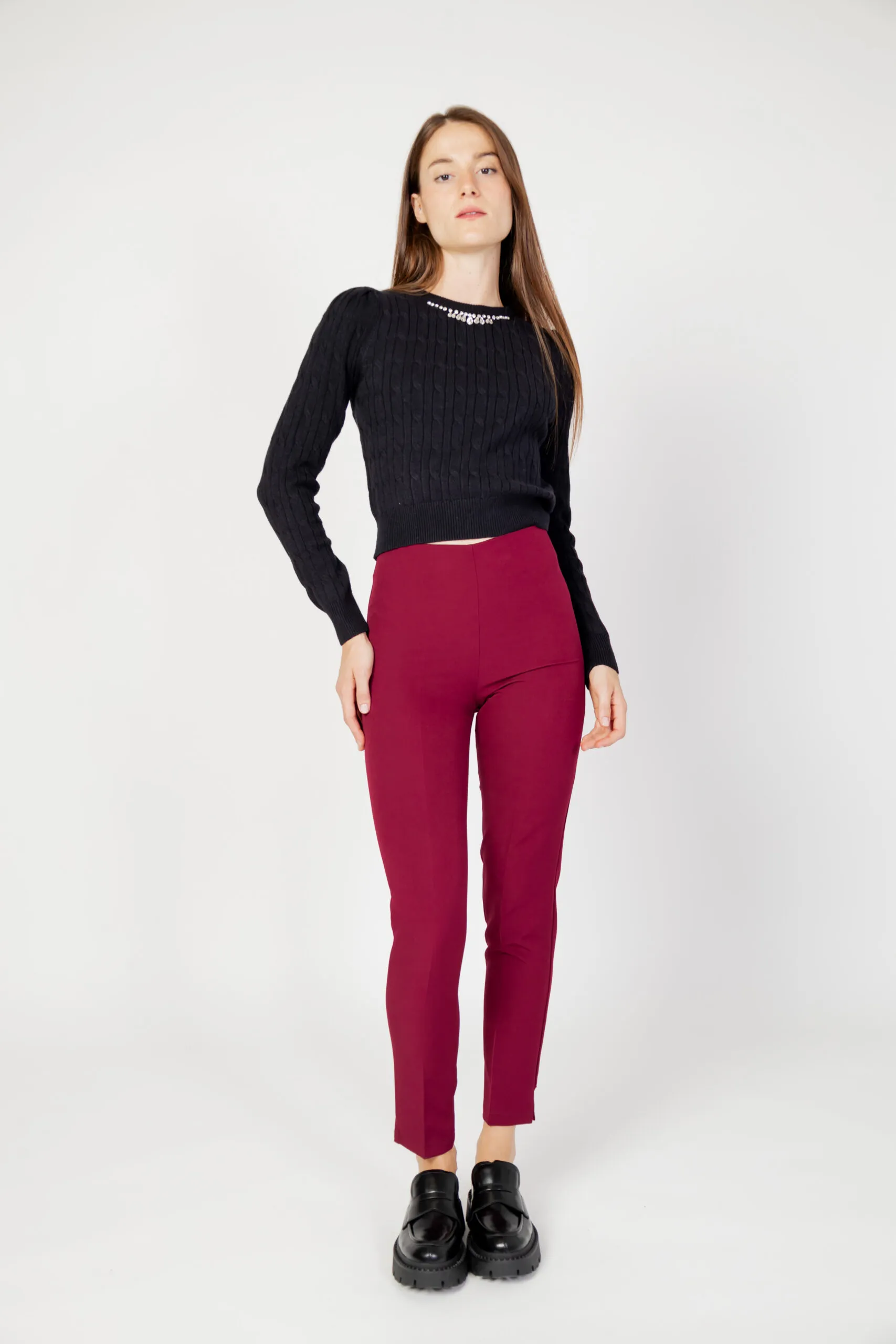 Pantaloni a sigaretta Hanny Deep – Bordeaux