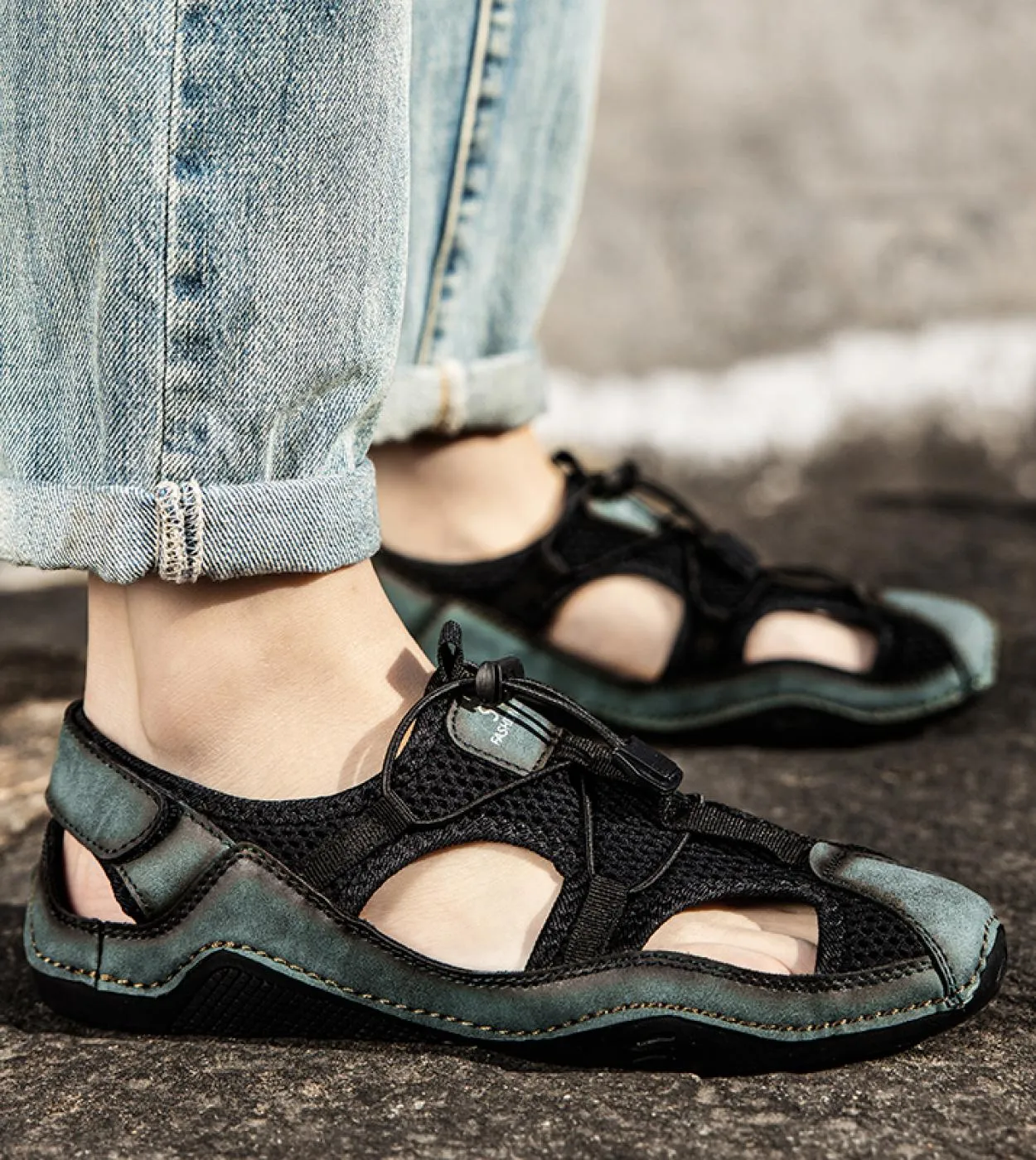 Sandali da uomo in mesh traspirante Scarpe estive da uomo Sneakers Mocassini in pelle Pantofole da uomo fatte a mano Sandalo rom