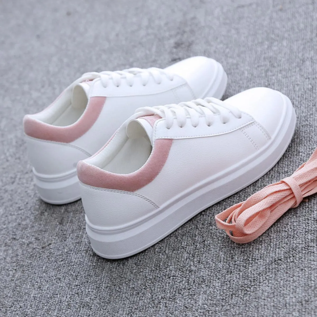Scarpe da ginnastica bianche da donna Scarpe con plateau in PU Scarpe in PU Mocassini Sneakers da donna Scarpe vulcanizzate da d