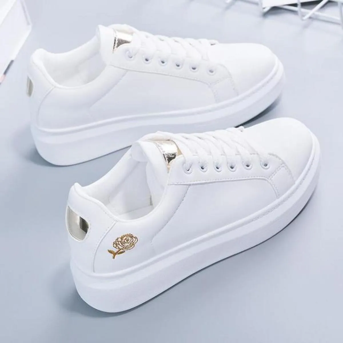 Scarpe da ginnastica bianche da donna Scarpe con plateau in PU Scarpe in PU Mocassini Sneakers da donna Scarpe vulcanizzate da d