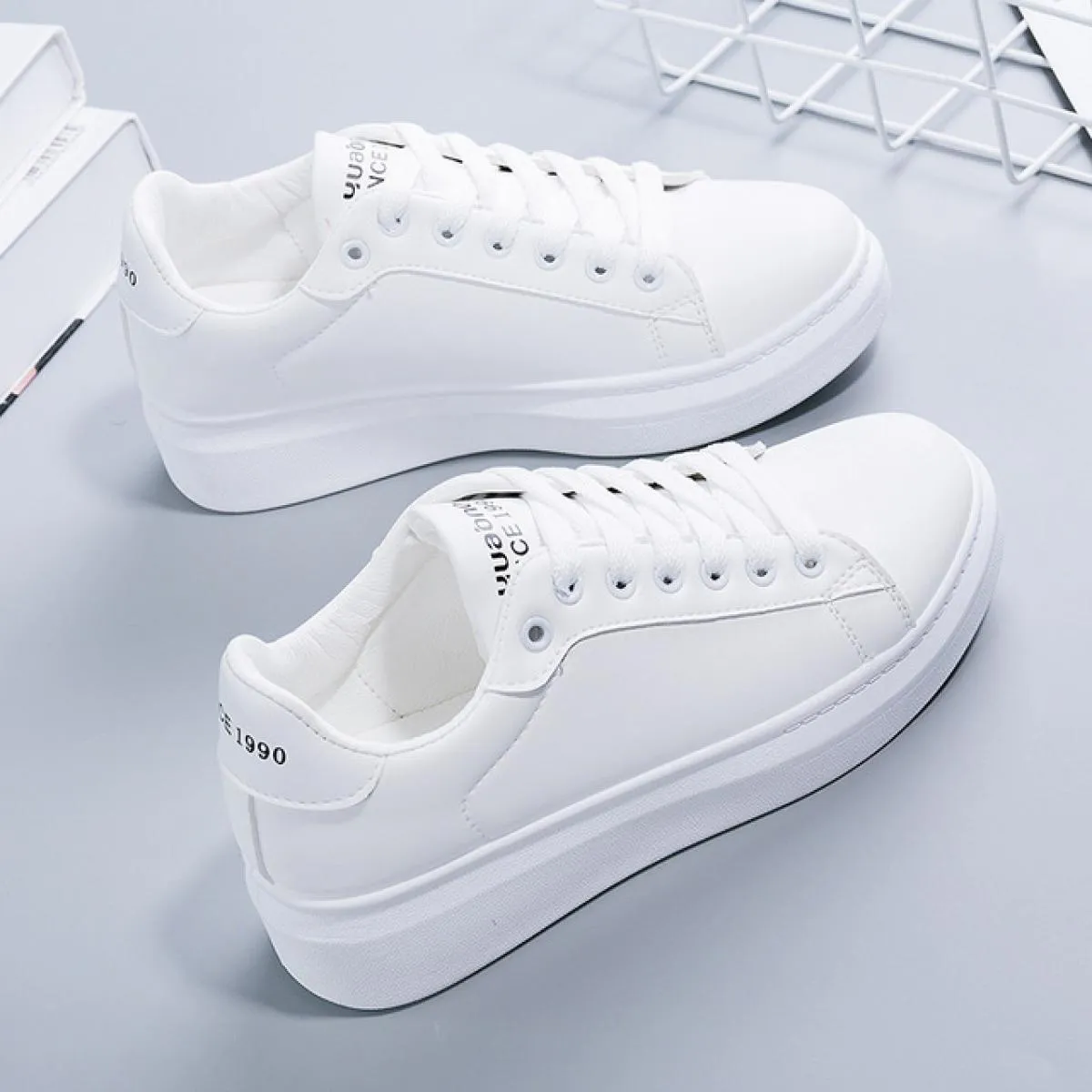 Scarpe da ginnastica bianche da donna Scarpe con plateau in PU Scarpe in PU Mocassini Sneakers da donna Scarpe vulcanizzate da d