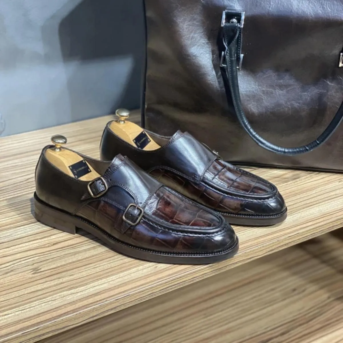 Scarpe formali da uomo nere Mocassini neri Slip On Punta tonda Scarpe da monaco con doppia fibbia da uomo con spedizione gratuit