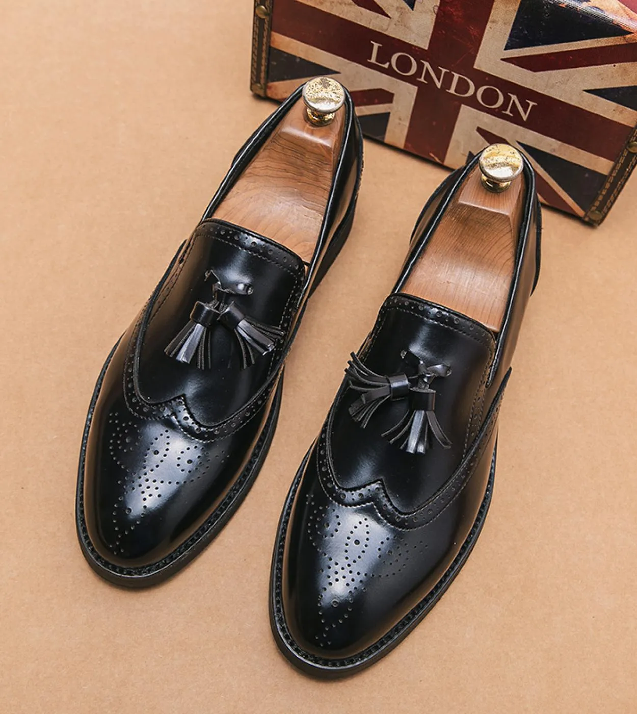 Scarpe in pelle di marca italiana di lusso Casual in pelle Gentleman Bureau Mocassini Scarpe da uomo Eleganti Abiti da sera Scar