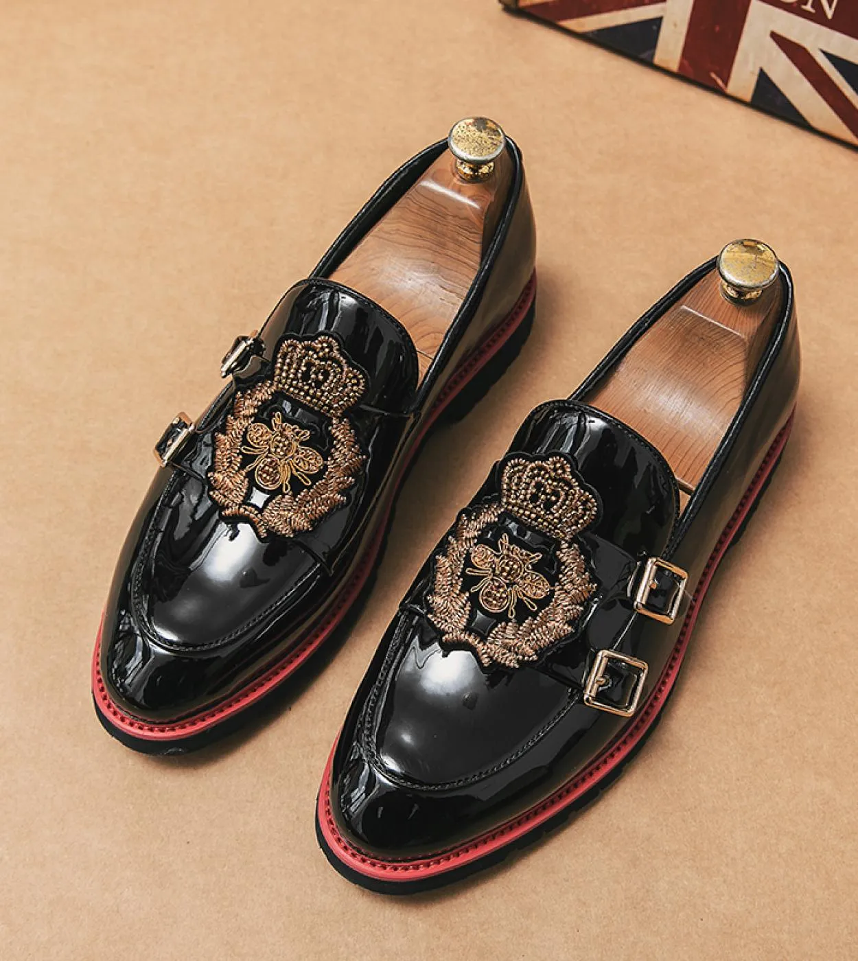 Scarpe mocassini da uomo Scarpe casual Slipon traspiranti nere per uomo con spedizione gratuita Scarpe da uomo fatte a mano da u