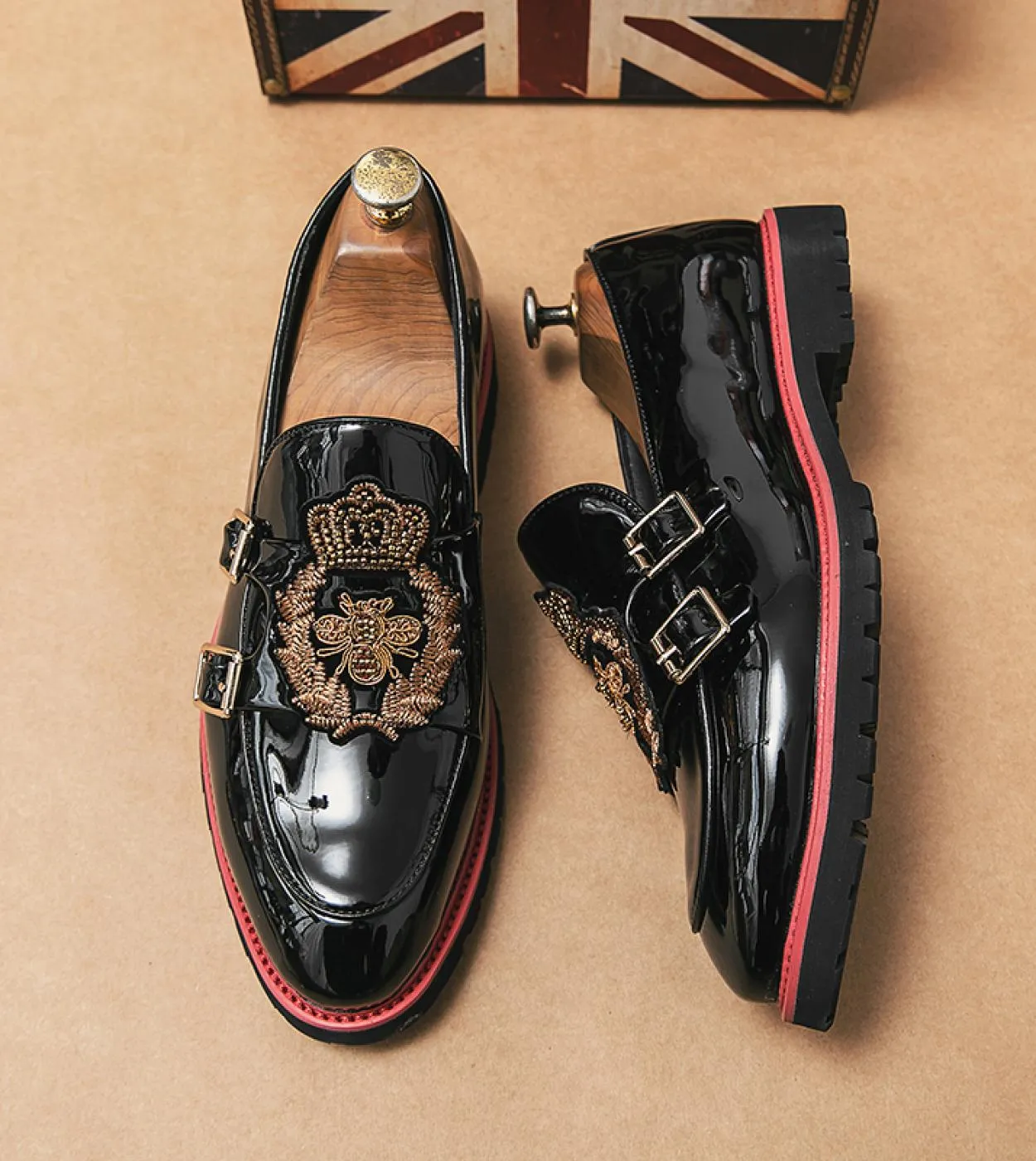 Scarpe mocassini da uomo Scarpe casual Slipon traspiranti nere per uomo con spedizione gratuita Scarpe da uomo fatte a mano da u