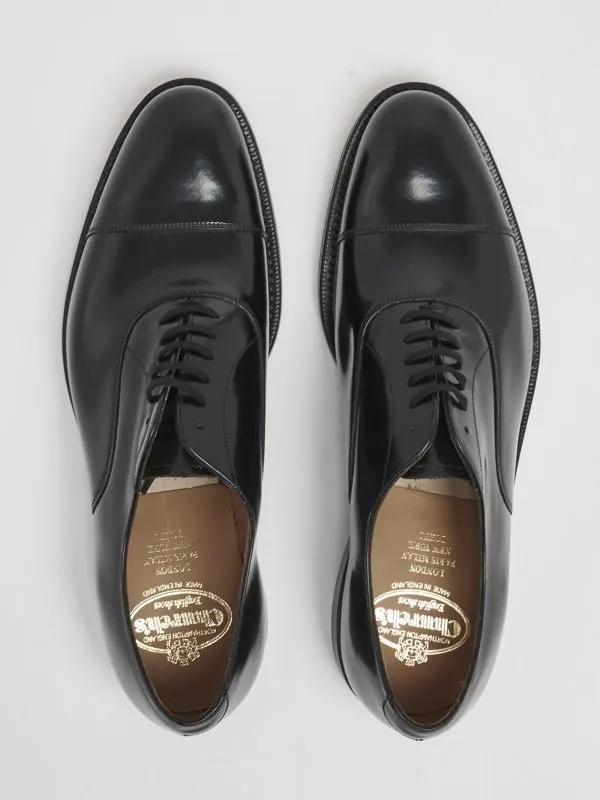 Stringata uomo Church's Dubai modello Oxford Nero