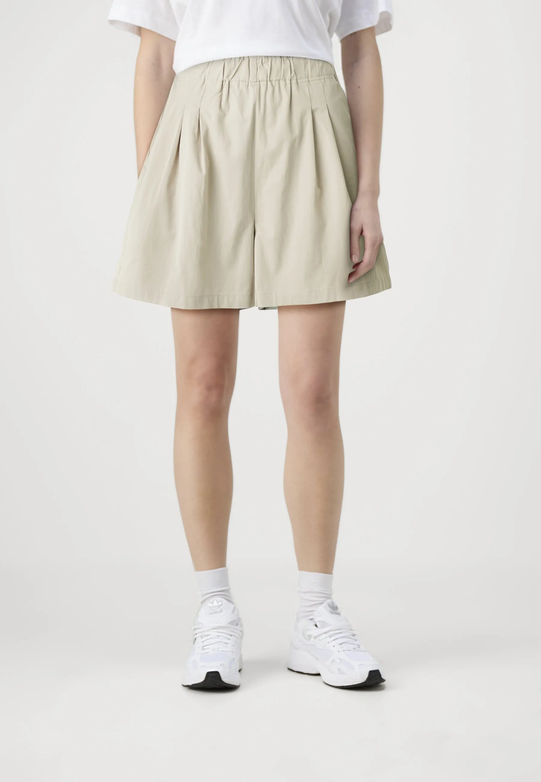 VMNINNA - Shorts