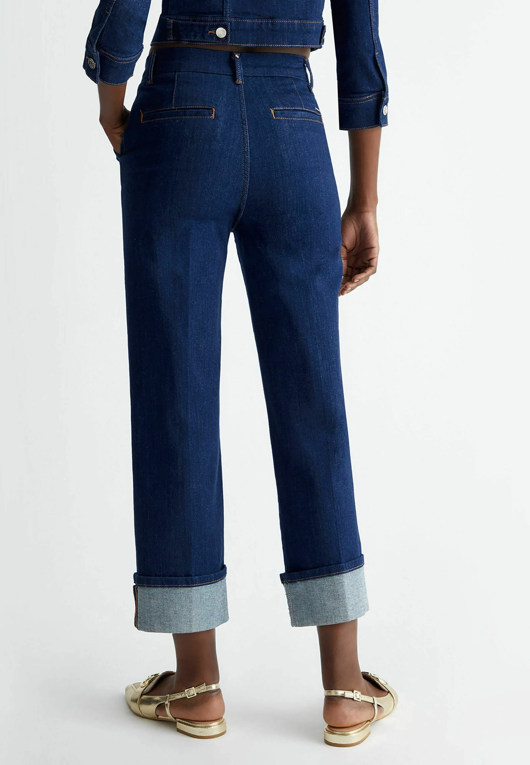 WITH TURN-UPS - Jeans a zampa